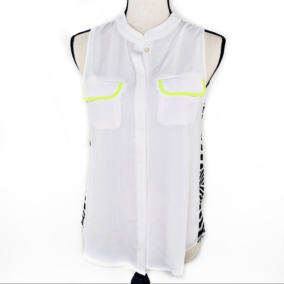 Line & Dot Contrast Zebra Print Sleeveless Top - Picture 4 of 7